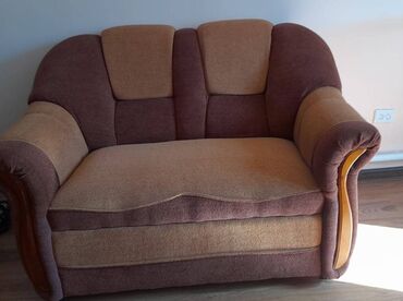 кресло диван купить бишкек: Диван-керебет, түсү - Күрөң, Колдонулган
