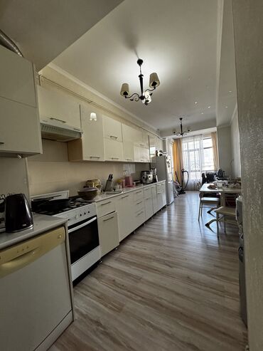 куплю дом в центре: 2 комнаты, 69 м², Элитка, 2 этаж, Евроремонт
