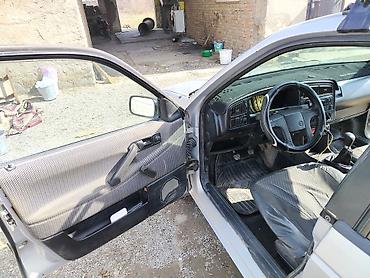 Volkswagen: Volkswagen Passat: 1993 г., Седан — 6