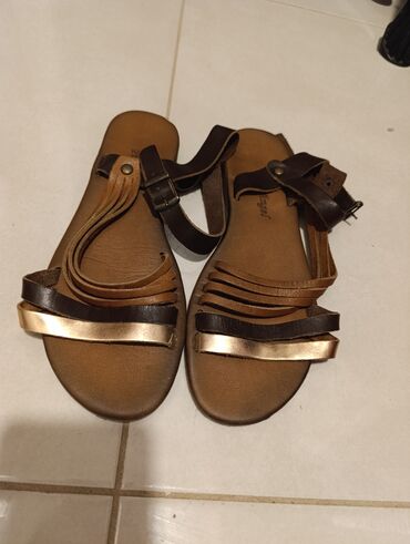 zenski kaiševi i pojasevi: Sandals, 39