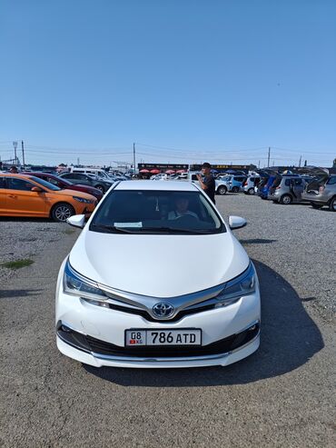 купить машину шевроле: Toyota Corolla: 2018 г., 1.8 л, Автоматтык, Гибрид, Седан