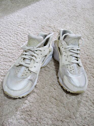 Women's Sneakers and athletic shoes: Nike, 38, bоја - Bela — 9