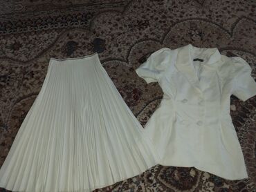 белый платье: Вечернее платье, Классическое, Длинная модель, Вискоза, Без рукавов