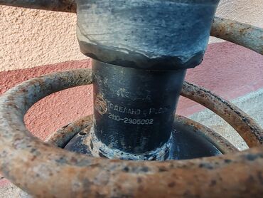 Auto delovi: Amortizer prednji levi, desni sa oprugom Lada 112. Polovno, ocuvano — 14