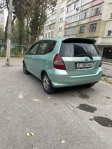 рассрочку фит: Honda Fit: 2001 г., 1.3 л, Вариатор, Бензин, Хэтчбэк — 4
