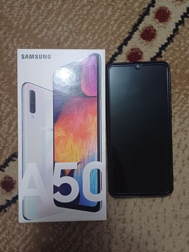 Samsung: Samsung Galaxy A50, Б/у, 64 ГБ, цвет - Белый, 2 SIM