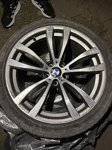 Диски: Литые диски BMW, комплект из 4 шт. - Диаметр: ориентировочно R18 — 3