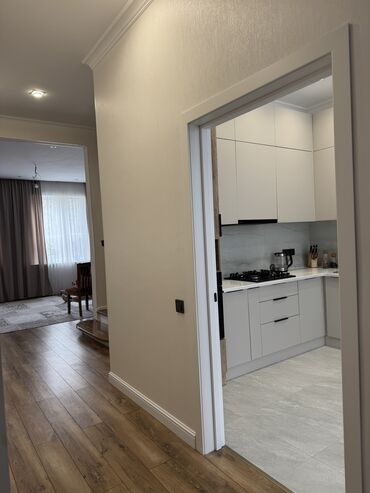 дом на аренда: 120 м², 4 комнаты, Забор, огорожен, Парковка, Теплый пол