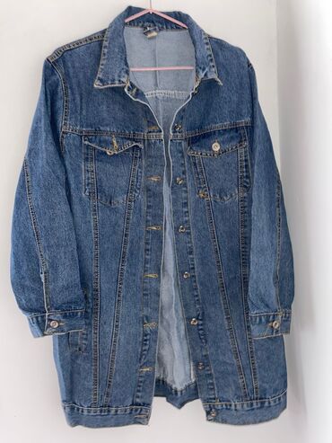 оверсайз джинсы: Джинсовая куртка, Свободная модель, Осень-весна, M (EU 38), L (EU 40)