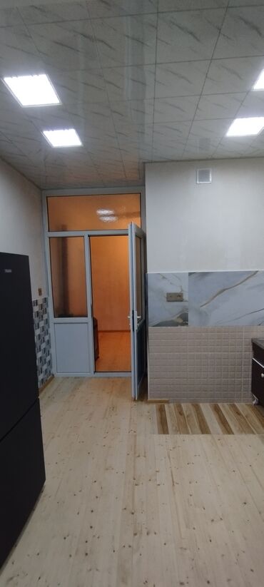 Uzunmüddətli kirayə mənzillər: Kirayə verilən geniş və işıqlı otaq - 2 ayrı tək çarpayı (mətbəxə -da lalafo.az — 4 Uzunmüddətli kirayə mənzillər: Kirayə verilən geniş və işıqlı otaq - 2 ayrı tək çarpayı (mətbəxə — 4