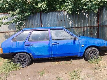 самара машина: Синий хэтчбек LADA Samara с черными колесными дисками. Автомобиль
