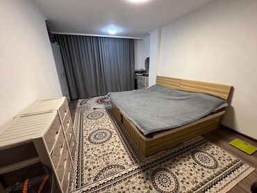 кут компании: 3 комнаты, 80 м², Индивидуалка, 6 этаж, Косметический ремонт