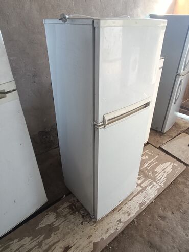 ветринный холодильник: Холодильник Двухкамерный