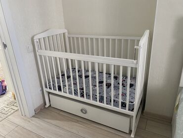 Манежи-кровати: Продается новая детская кроватка (производство Россия) с матрасом