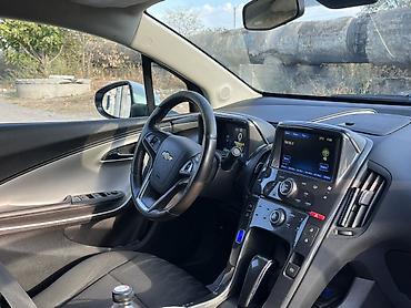 byd e2 2025: Chevrolet Volt: 2014 г., 1.4 л, Автомат, Гибрид, Хэтчбэк — 10