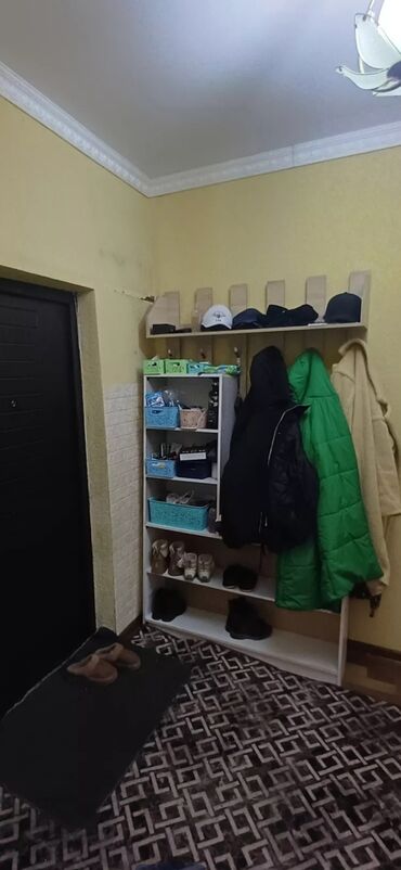 Долгосрочная аренда домов: 55 м², 3 комнаты, Парковка, Забор, огорожен at lalafo.kg Долгосрочная аренда домов: 55 м², 3 комнаты, Парковка, Забор, огорожен