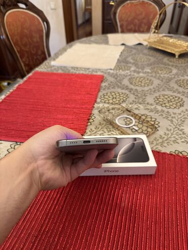 Apple iPhone: IPhone 16 Pro Max, Новый, 256 ГБ, Natural Titanium, Защитное стекло, Чехол, Кабель, 98 % — 3