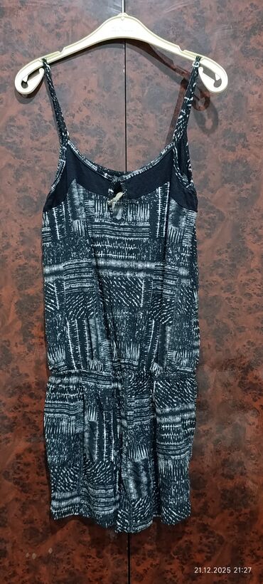 Kokteyl donlar: 5-4 manatdan gündelik ve ziyafet geyimleri. Hamisi kiçik ölçülərdi — 4