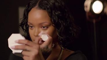 косметички: Кисть Fenty Beauty by Rihanna Portable Contour & Concealer Brush — 4