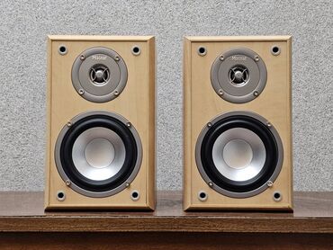 Zvučnici i stereo sistemi: Magnat dvosistemske bookshelf zvučničke kutije - Brend: Magnat (logo — 1