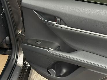 Toyota: Toyota Camry: 2021 г., 2.5 л, Вариатор, Гибрид, Седан — 16