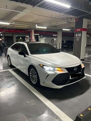 продаю тайота альфард: Toyota Avalon: 2019 г., 2.5 л, Автомат, Гибрид, Седан