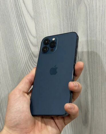 Apple iPhone: IPhone 12 Pro Max, 256 ГБ, Чехол, 90 %