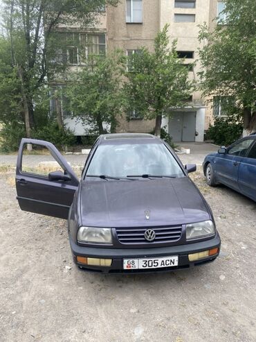 фольфаген венто: Автомобиль Volkswagen vento Седан с люком на крыше. В салоне чехол на