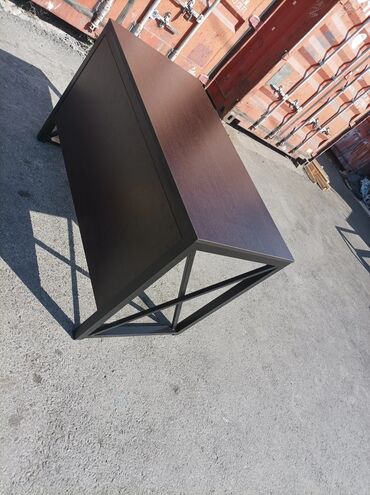 Офисные столы: Офисные столы перегородками от производителя недорого — 24