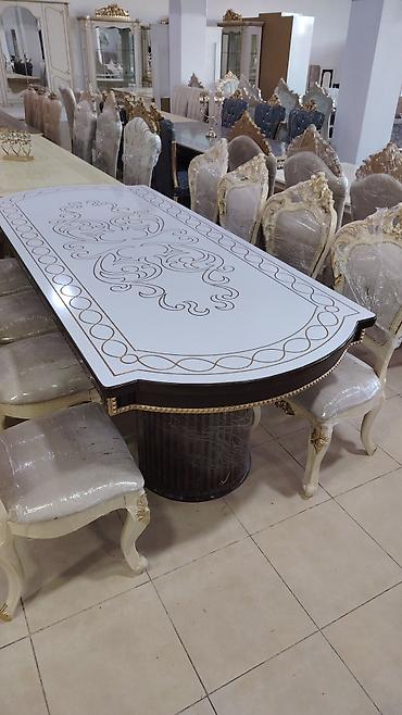 Masa və oturacaq dəstləri: Qonaq otağı üçün, Yeni, Açılmayan, Oval masa, 8 stul — 18