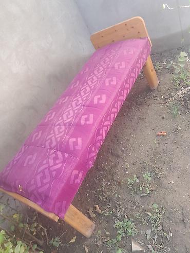 Bag evi ve heyet ucundur. Keyfiyyetlidi. Əl işidir. Hem oturacaq hem lalafo.az -da Bag evi ve heyet ucundur. Keyfiyyetlidi. Əl işidir. Hem oturacaq hem