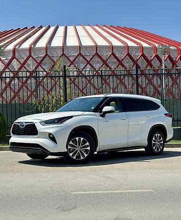 Toyota: Toyota Highlander: 2022 г., 2.5 л, Автомат, Гибрид, Внедорожник — 3