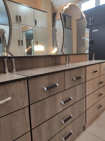 Комоды для одежды: Комод для одежды, Новый, С зеркалом, ЛДСП, цвет - Бежевый, Бесплатная доставка — 6