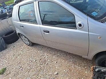 transpeed x4: FIAT PUNTO 3 VRATA KOD BOJE 647 | Ostala su samo zadnja leva na — 4