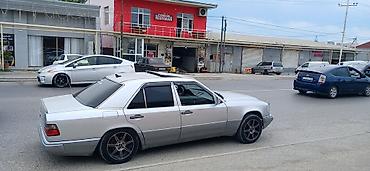cls 63 amg: Mercedes-Benz sedan (W124 kuzov) - Korpus: sedan, gümüşü rəng - Kuzov — 1