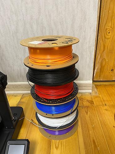 pla filament: Çox çox az istifade olunub.Baxanda bilinir onsuz.Qullugu vaxti — 3