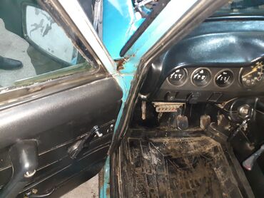 Təkərlər: Məhsul: Avtomobil kuzov hissələri və arxa baqaj komplekti (köhnə sovet — 7