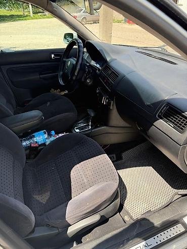 golf b4: Volkswagen Golf: 2002 г., Автомат, Бензин, Хэтчбэк — 2