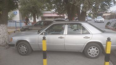 разбитые машины: Mercedes-Benz W124: 1991 г., 3 л, Механика, Дизель, Седан