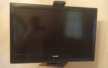 приставка смарт тв для телевизора: İşlənmiş Televizor Toshiba QLED 82" HD (1366x768), Ünvandan götürmə