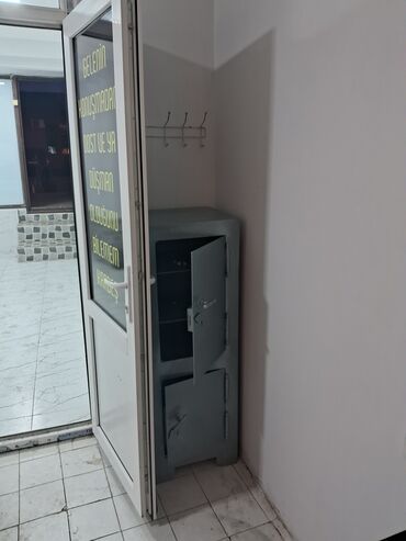 Otaqların uzunmüddətli kirayəsi: 20 kv hem obyekt hemde ofis yararlıdır