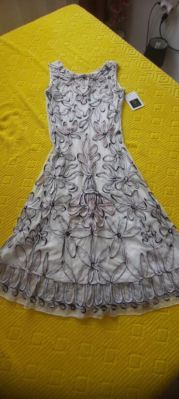 zimmermann haljina: Nova haljina od italijanske čipke sa postavom od pamuka, vel L/XL, ima