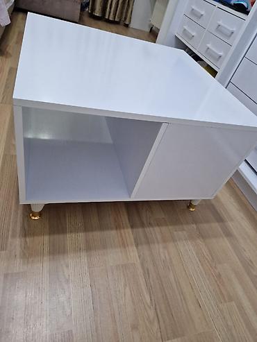 mdf panel: Kvadrat masa, Açılmayan, Təkərsiz, Parlaq laminat, Ünvandan götürmə — 2