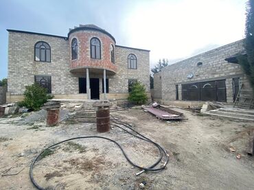 Həyət evləri və villaların satışı: Bine atciliqda ev satilir Satılır: geniş həyət sahəsi olan iki — 2