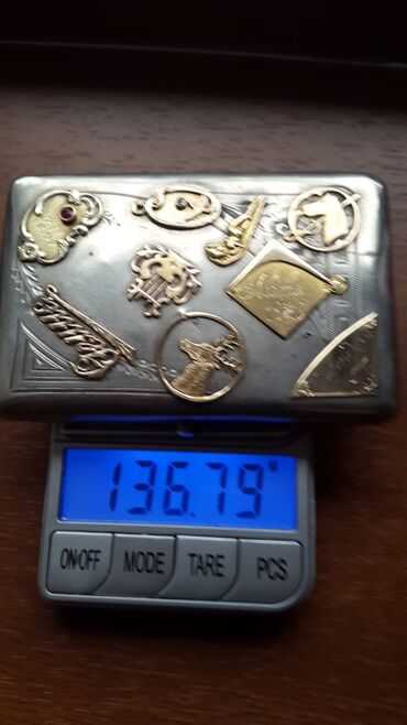 Digər əntiq əşyalar: Gůmůş 84 prob Carskiy probdu . Űstundekiler hammisi qizildi hardasa — 2