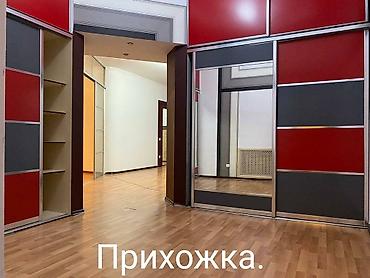 квартира сдается: 🏢 Сдаётся просторный офис 230 м² в центре Бишкека 📍 Адрес: ул — 9