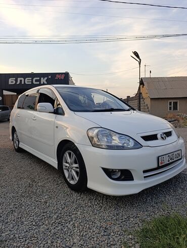 срочно срочно продам машину: Toyota Ipsum: 2004 г., 2.4 л, Автоматтык, Бензин, Вэн/Минивэн