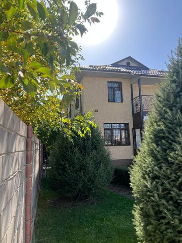 дом на ноч: Коттедж, 260 м², 8 комнат, Собственник