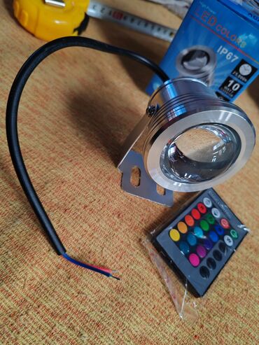 RS - Garden lighting: Led reflektor RGB 12V 10W za baštu fontanu bazen. 1600 din.
tel — 13