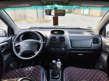 Mitsubishi: Mitsubishi Space Star: 2002 г., 1.6 л, Механика, Бензиновая, Хэтчбэк — 10